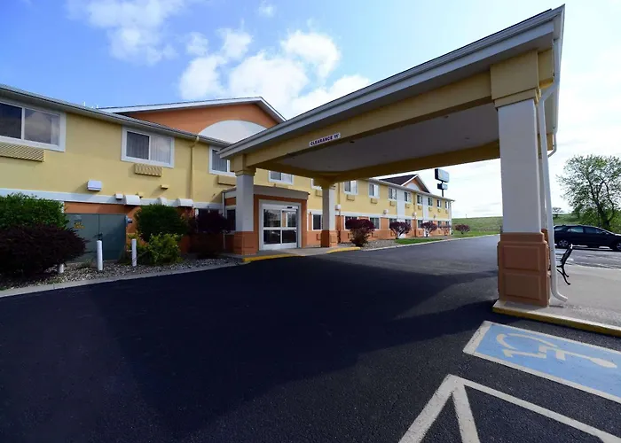 Quality Inn & Suites Springfield Southwest Near I-72