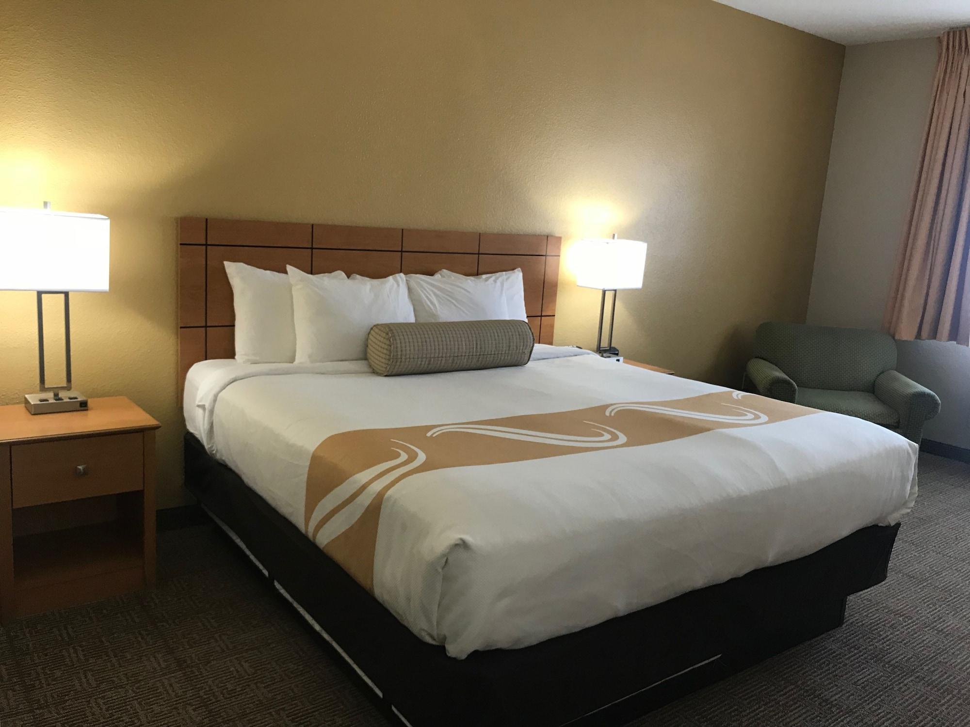 Quality & Southwest Near I-72 Hotel Springfield